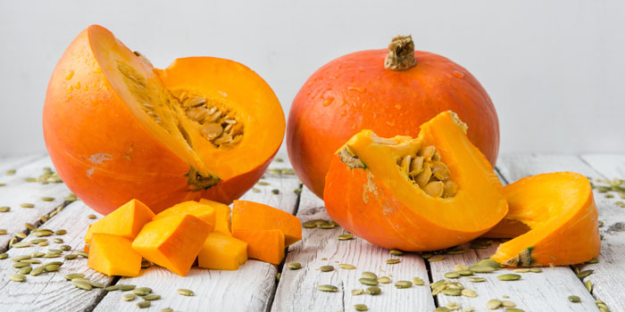 It is the best source of acid, potassium, and magnesium and contains 92% water and zero calories. Here are seven amazing benefits of eating pumpkin and drinking its juice: