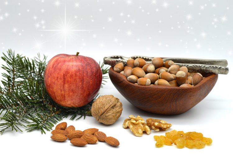 Almonds and Apples are two powerful superfoods that can be eaten and enjoyed as part of a healthy diet.