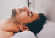 How to Sleep Instantly? How to Sleep Instantly - You're ready to relax and you've even given yourself a few minutes to unwind before you turn in for the night. - You've just finished a long, stressful day at work and you're finally home.