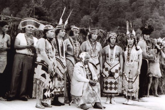 The Tolowa tribe were among those ATHAPASCANS who broke away from kin in present-day northwestern Canada and migrated southward like the HUPA who lived south of Yurok lands and the TAKELMA and UMPQUA who lived north in Oregon.