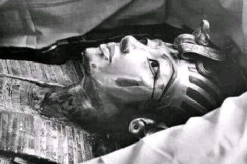 Rare Picture of King Tutankhamun’s Mummy