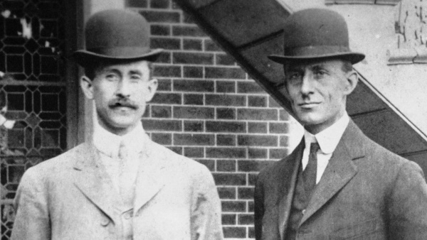 The death of Wilbur Wright, the Bird Man